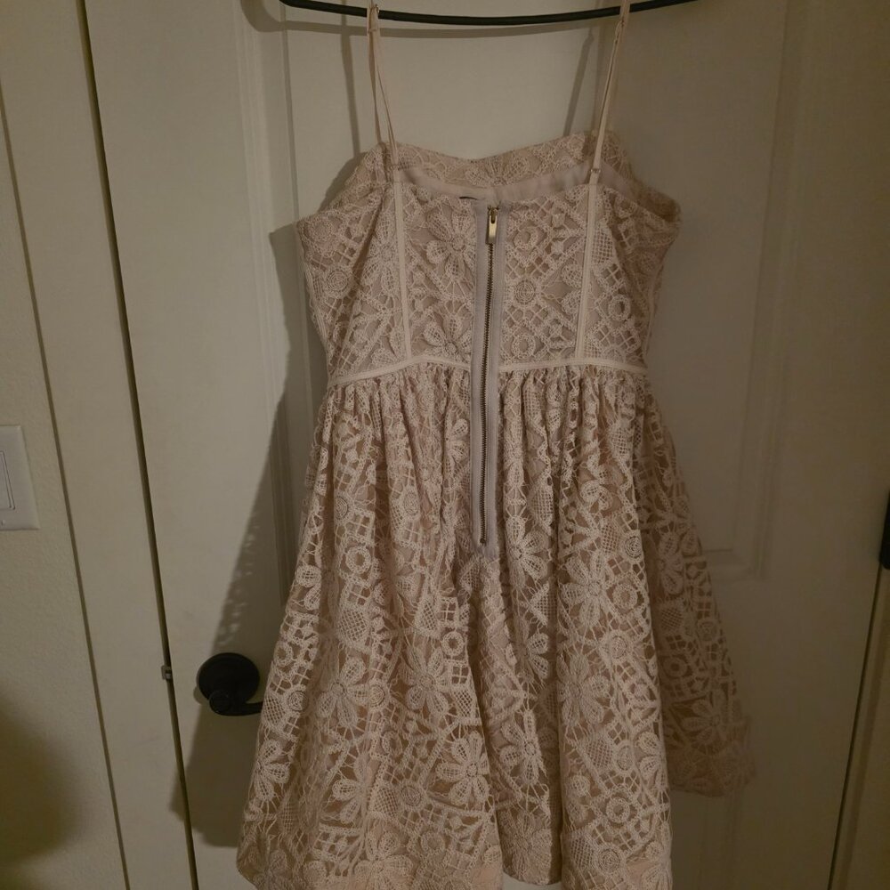 Anthropologie Cream Lace Spaghetti Strap Mini Dress Size 8 NWT - Picture 3 of 5